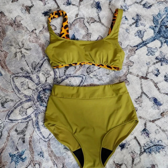 Modibodi Swimwear Reversible Crop Top and Hi-Waist Bikini Brief Light-Moderate S - Picture 8 of 8